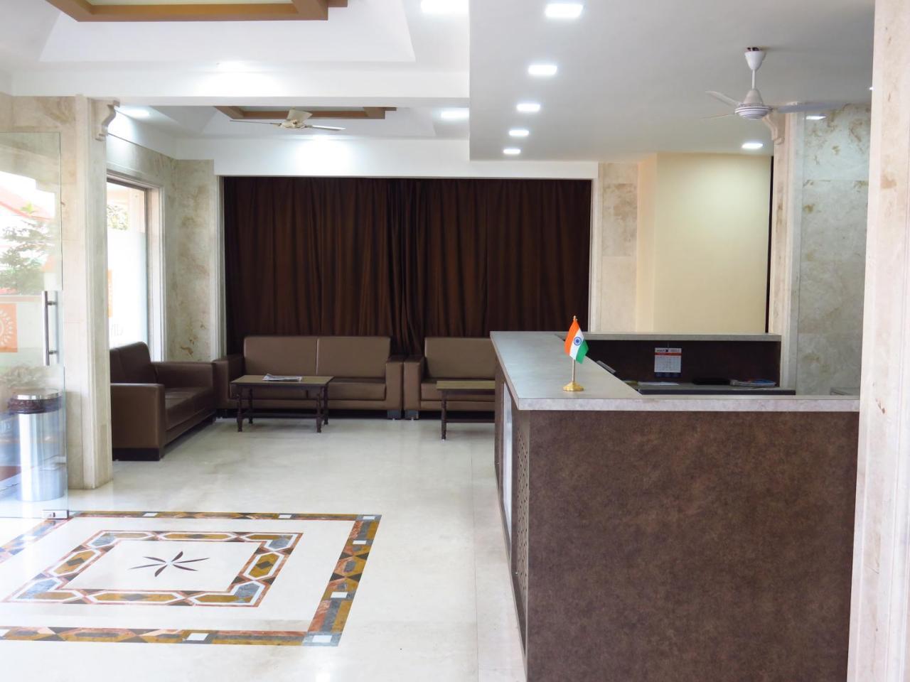 City Palace Resort Lonavala Kültér fotó