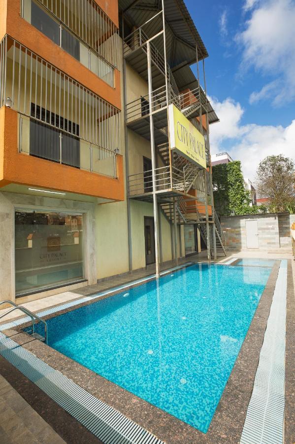 City Palace Resort Lonavala Kültér fotó